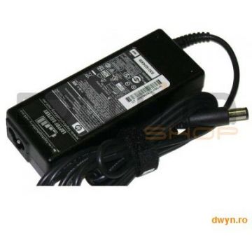 HP HP 65W Smart AC Adapter